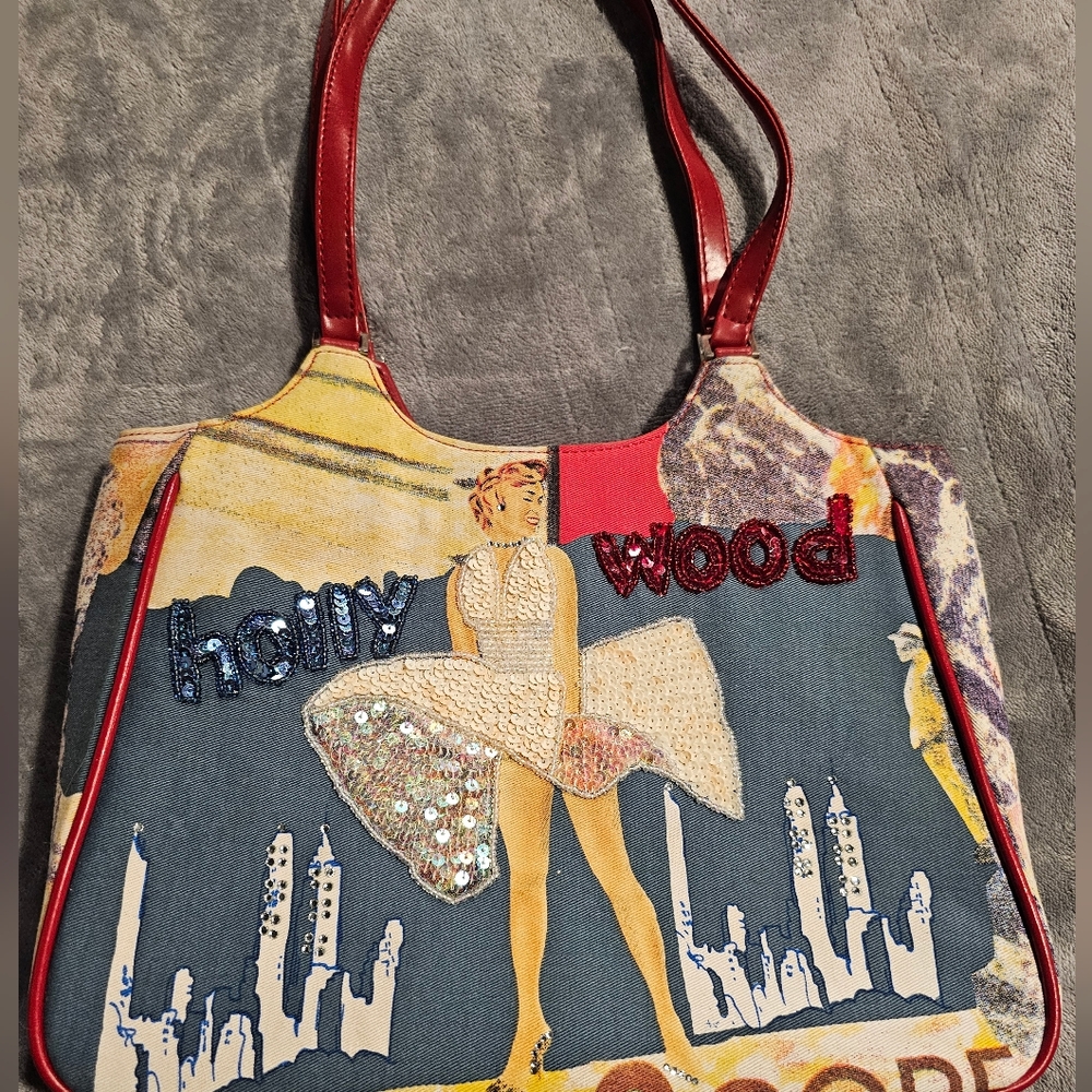 Stylish Hollywood Print Women's Bag